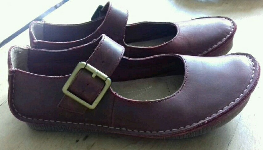 clarks janey june red